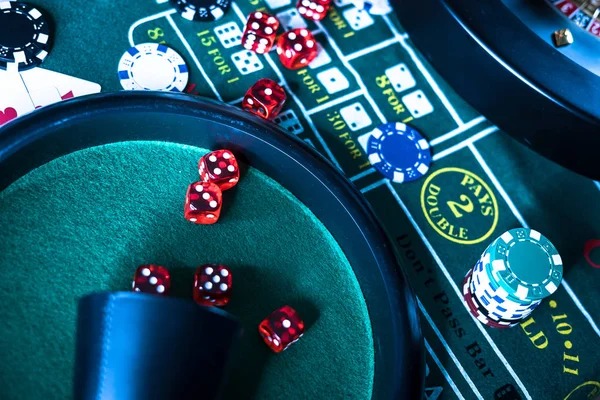 Player interface at mawartoto338 showing Free Bet Blackjack hand with dealer card visible